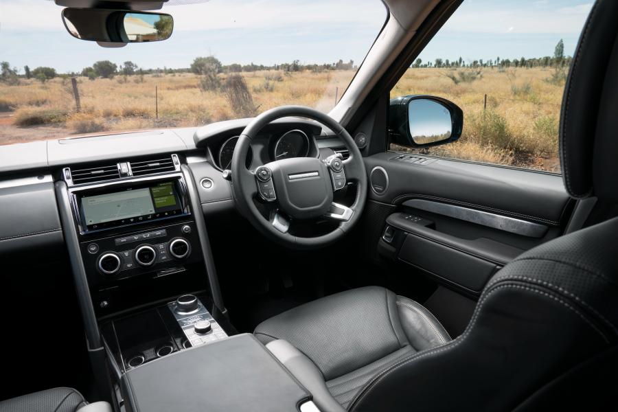 Интерьер Land Rover Discovery First Edition 2017 года  (AU) (фото 17 из 40)